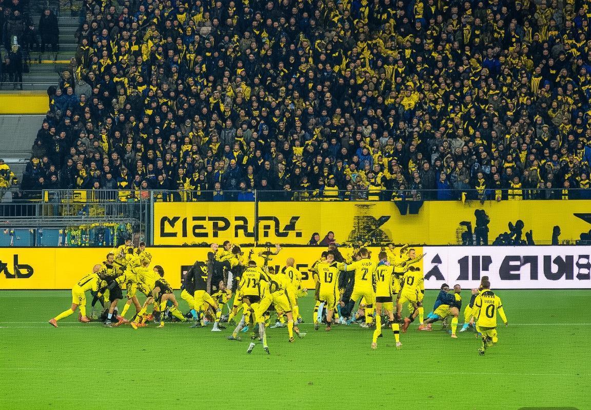 2017德甲经典对决：多特蒙德2-1逆转汉堡(图2)